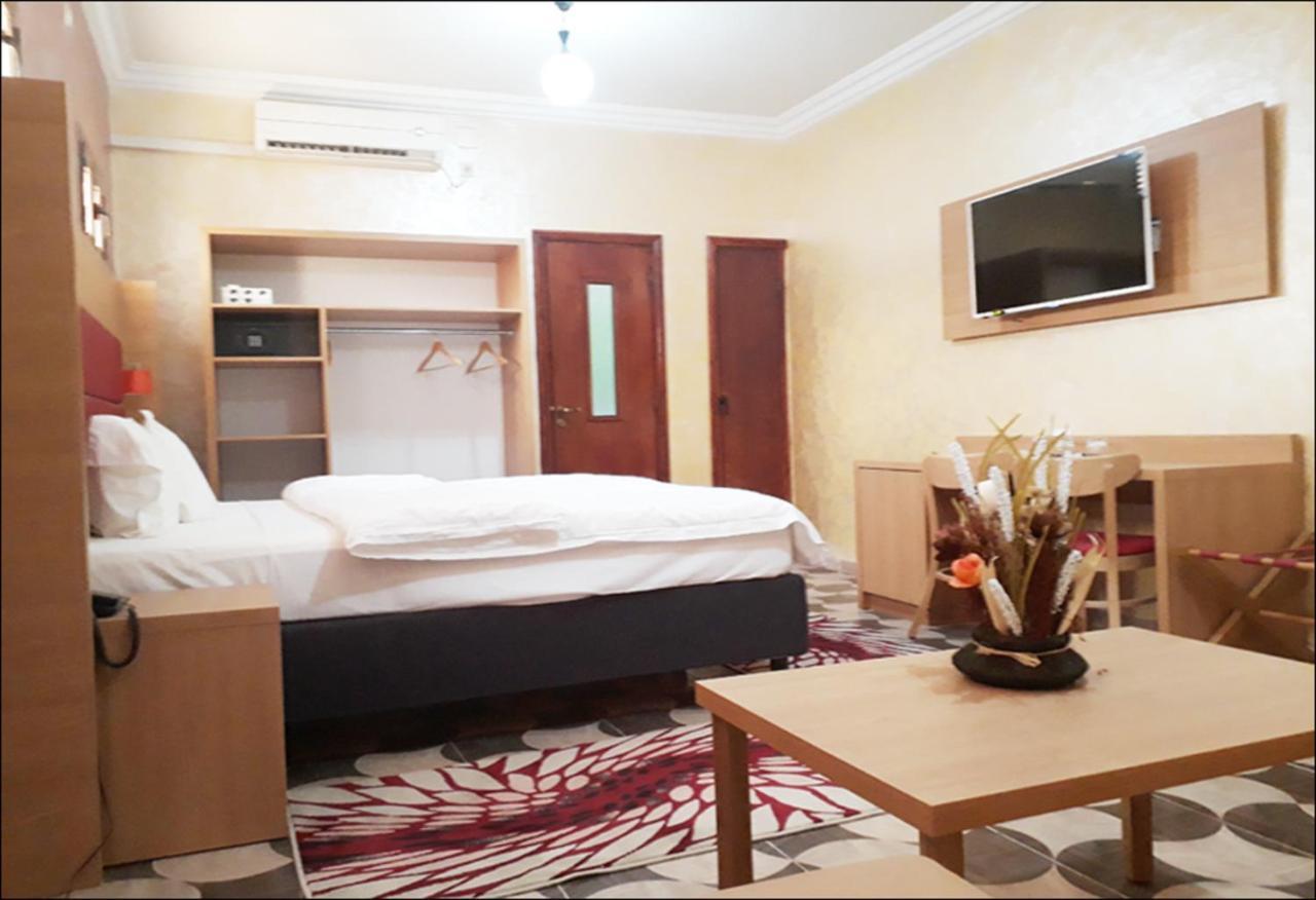 Takialt Hotel Adrar Bagian luar foto