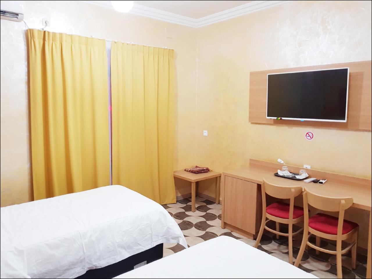 Takialt Hotel Adrar Bagian luar foto