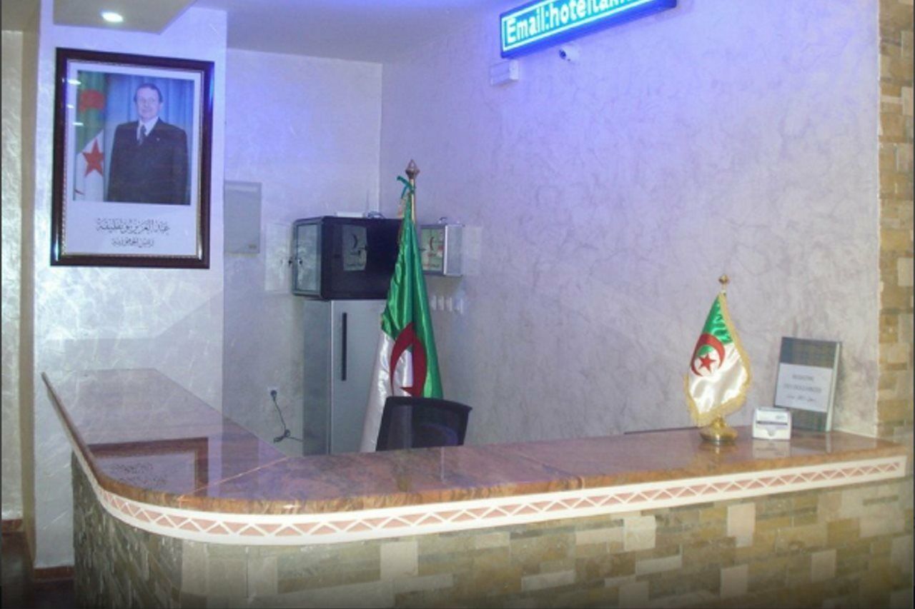 Takialt Hotel Adrar Bagian luar foto